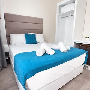 Chambre Budgétée Lit King-Size